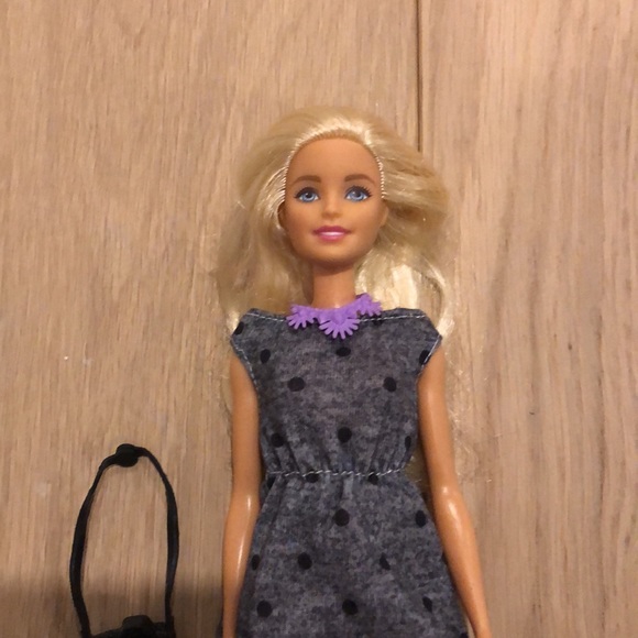 Photographer Barbie - Picture 2 of 4